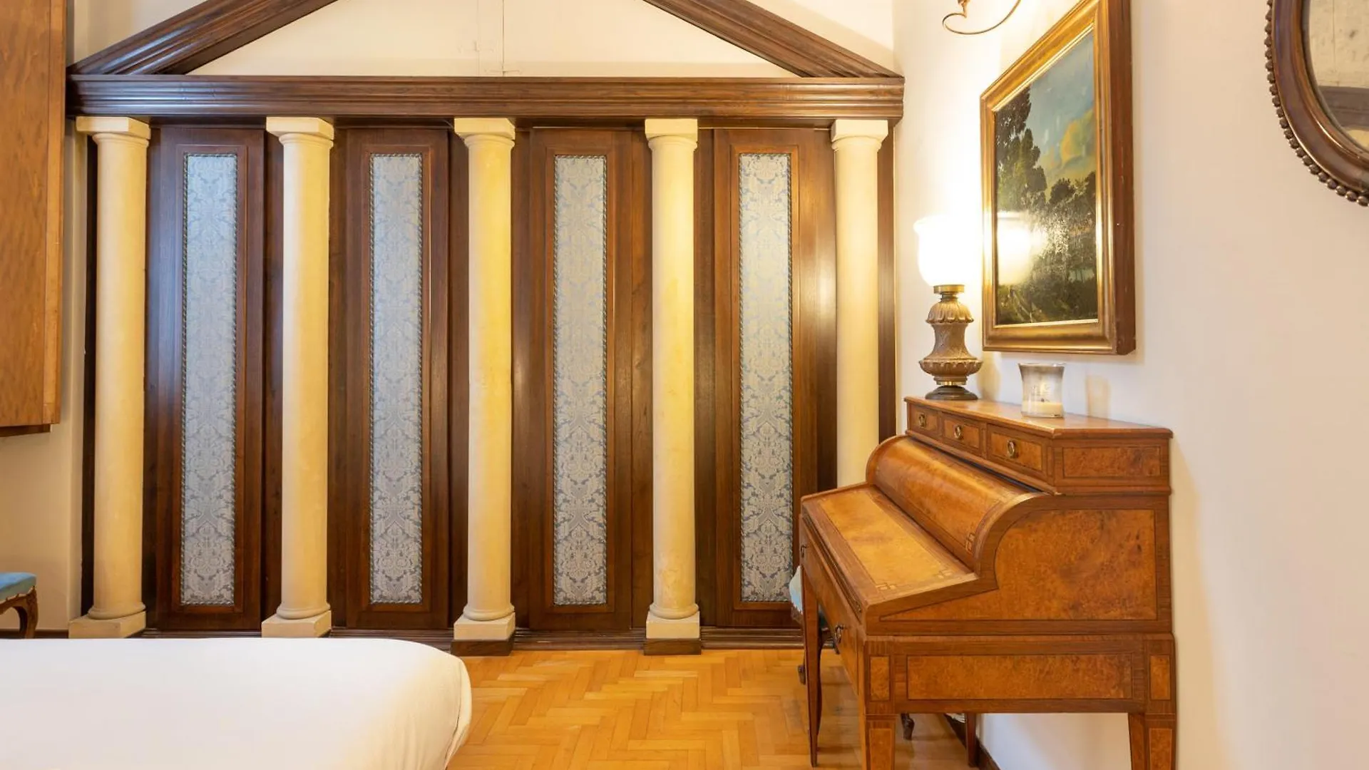 Duomo - Piatti Charme Apartment ميلان