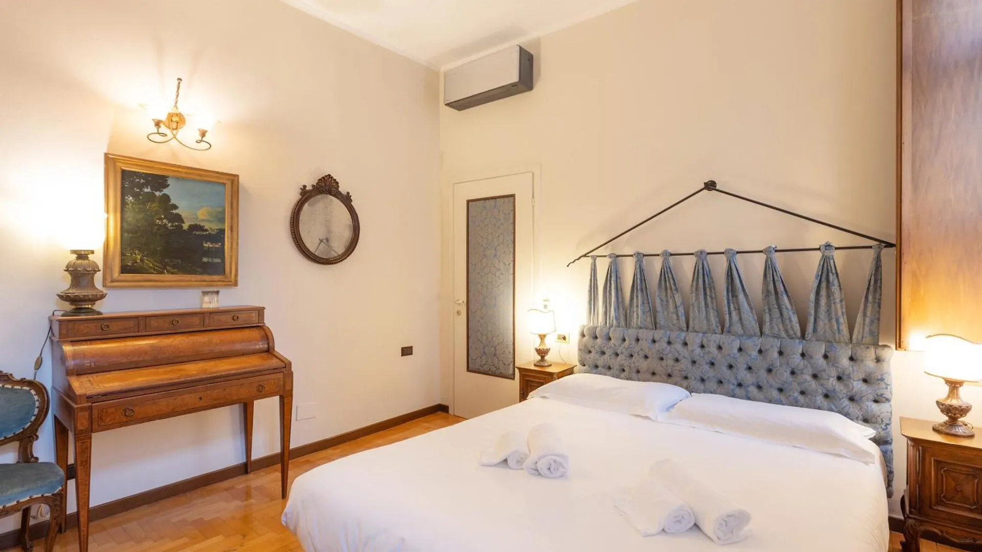 Duomo - Piatti Charme Apartment ميلان